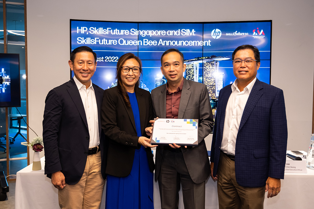 SIM partners HP and SkillsFuture Singapore in a Queen Bee initiative to support greener procurement practices and sustainable manufacturing
