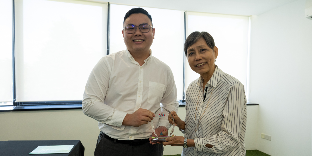 Recipient of the SIM Chairman’s Award for Resilience, Victor Jong Soon Peng transformed early financial hardship into a journey shaped by discipline and perseverance.