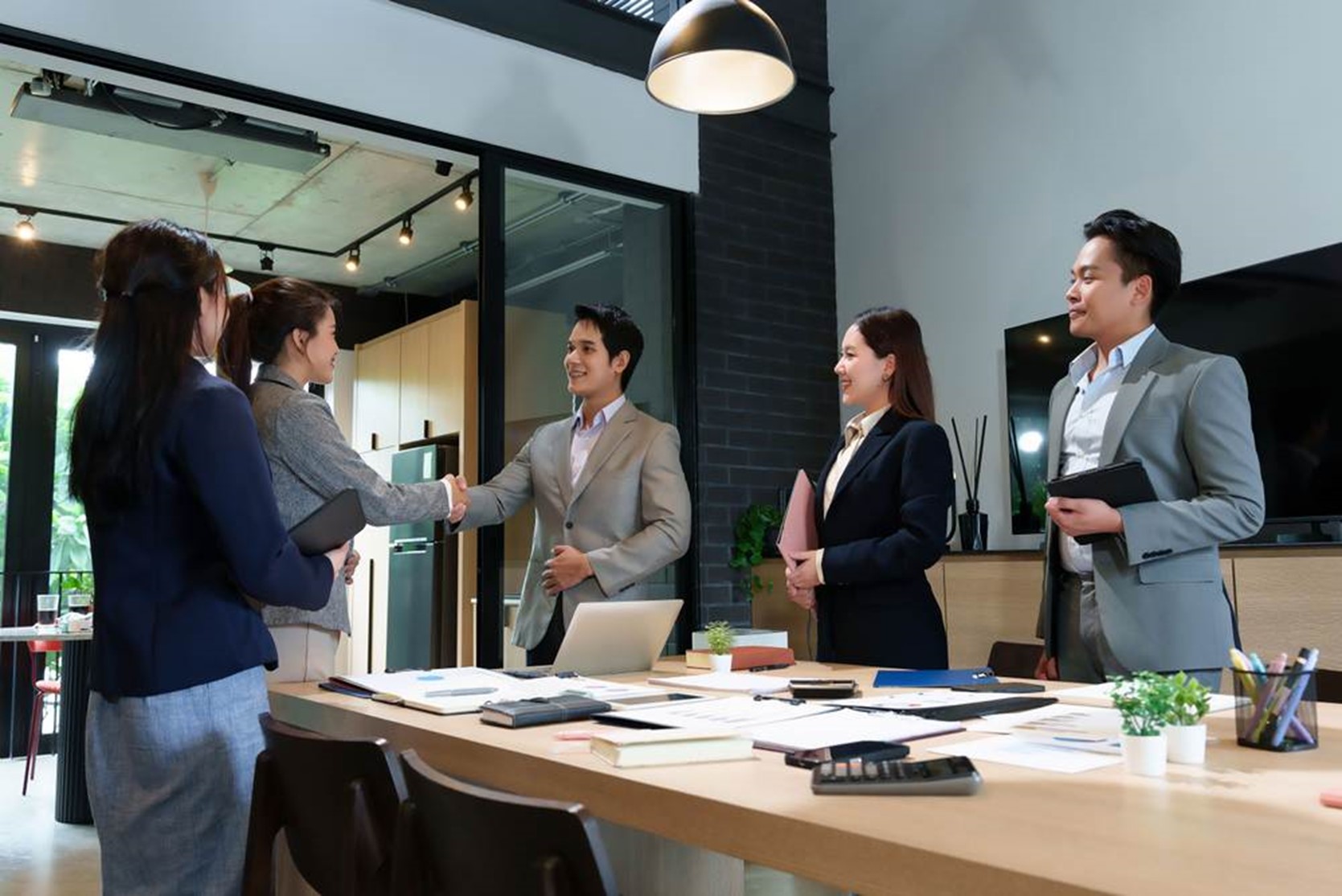 5 Key Management Skills for Professionals Eyeing Promotion